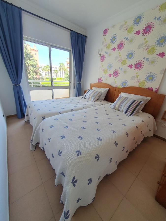 Edificio Tres Castelos Apartment Портиман Екстериор снимка
